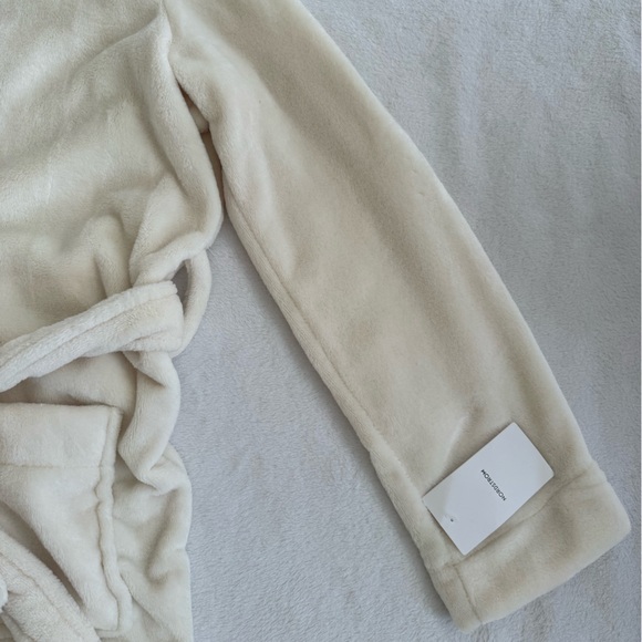 White Nordstrom Robe - Picture 4 of 5
